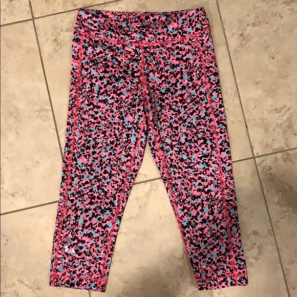 Under Armour Set - Picture 2 of 6